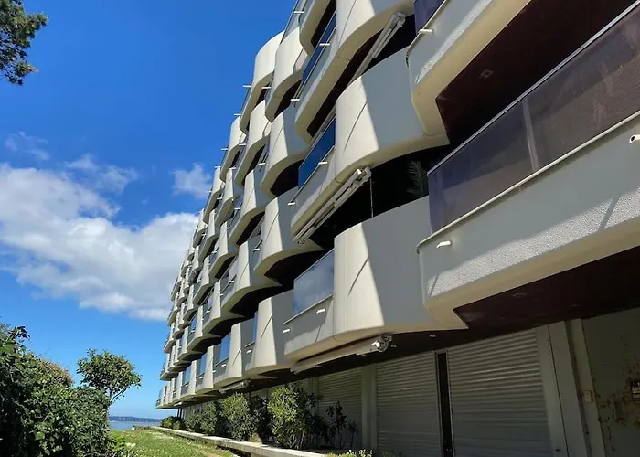 Acces Direct アパート